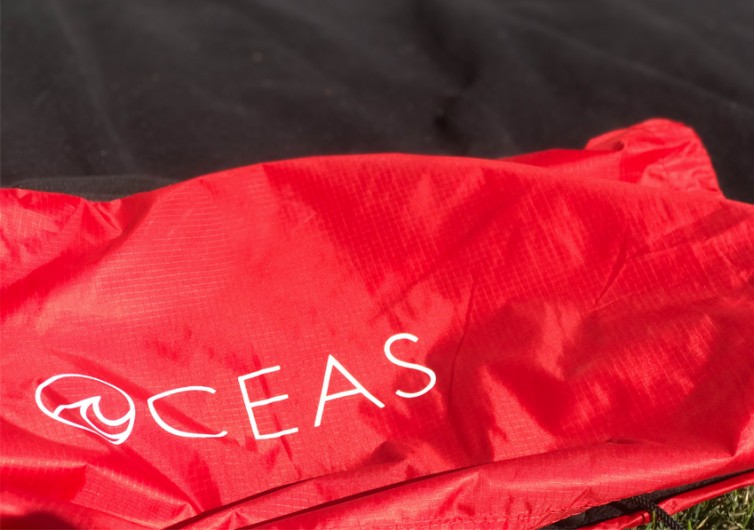 Oceas Waterproof Outdoor Blanket